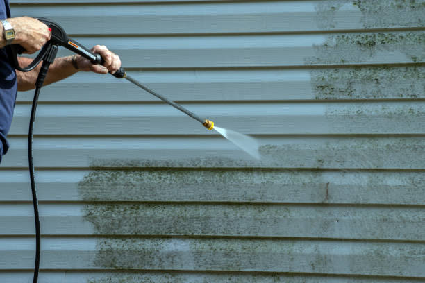 Best Roof Power Washing Services  in Calumet, PA