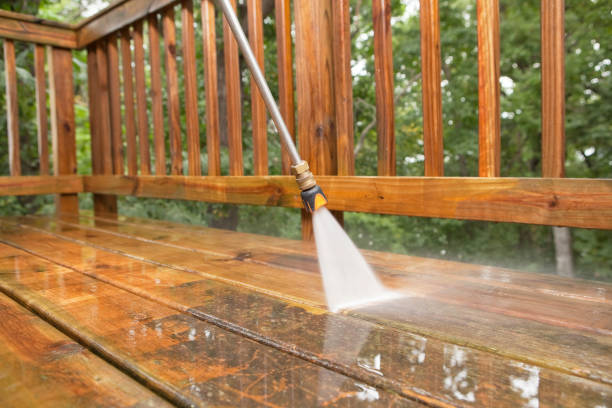 Best Garage Pressure Washing  in Calumet, PA