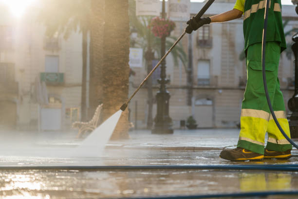 Best Garage Pressure Washing  in Calumet, PA